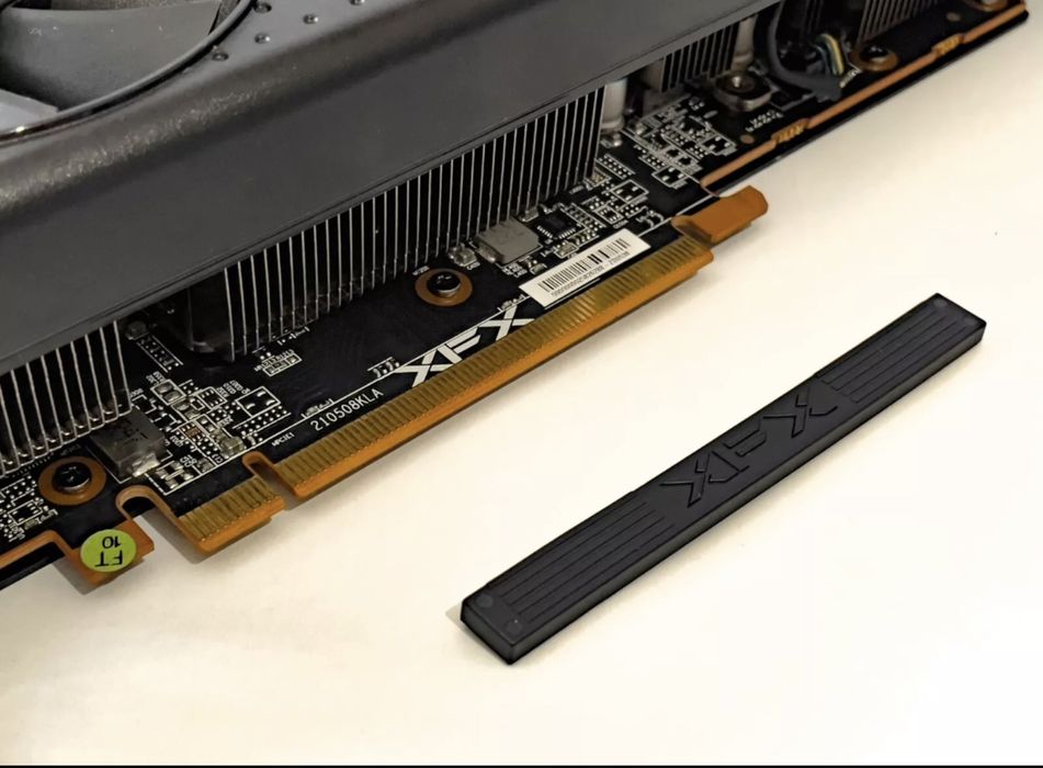 Rx 6600 xt 8GB 6 месеца гаранция