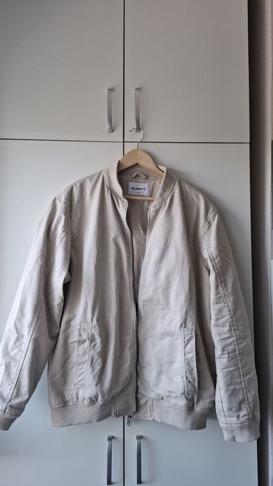 Мъжко яке подходящо за есента