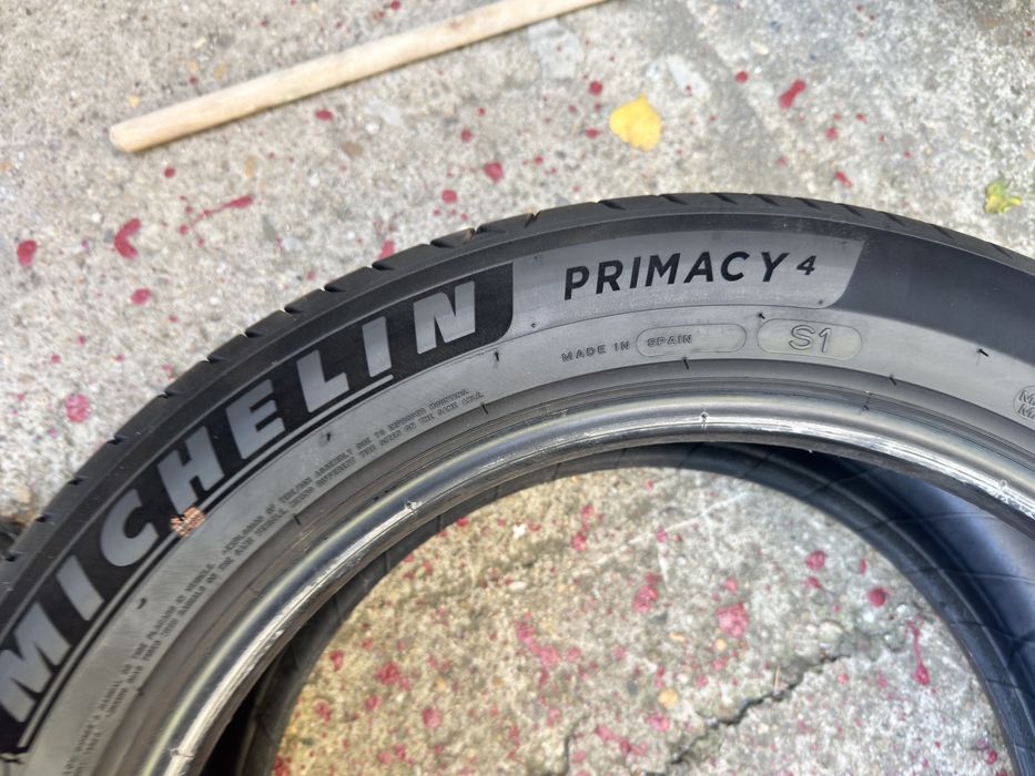 Set 2 anvelope Michelin 235 50 19 vara an 2021 si 2023 ca noi