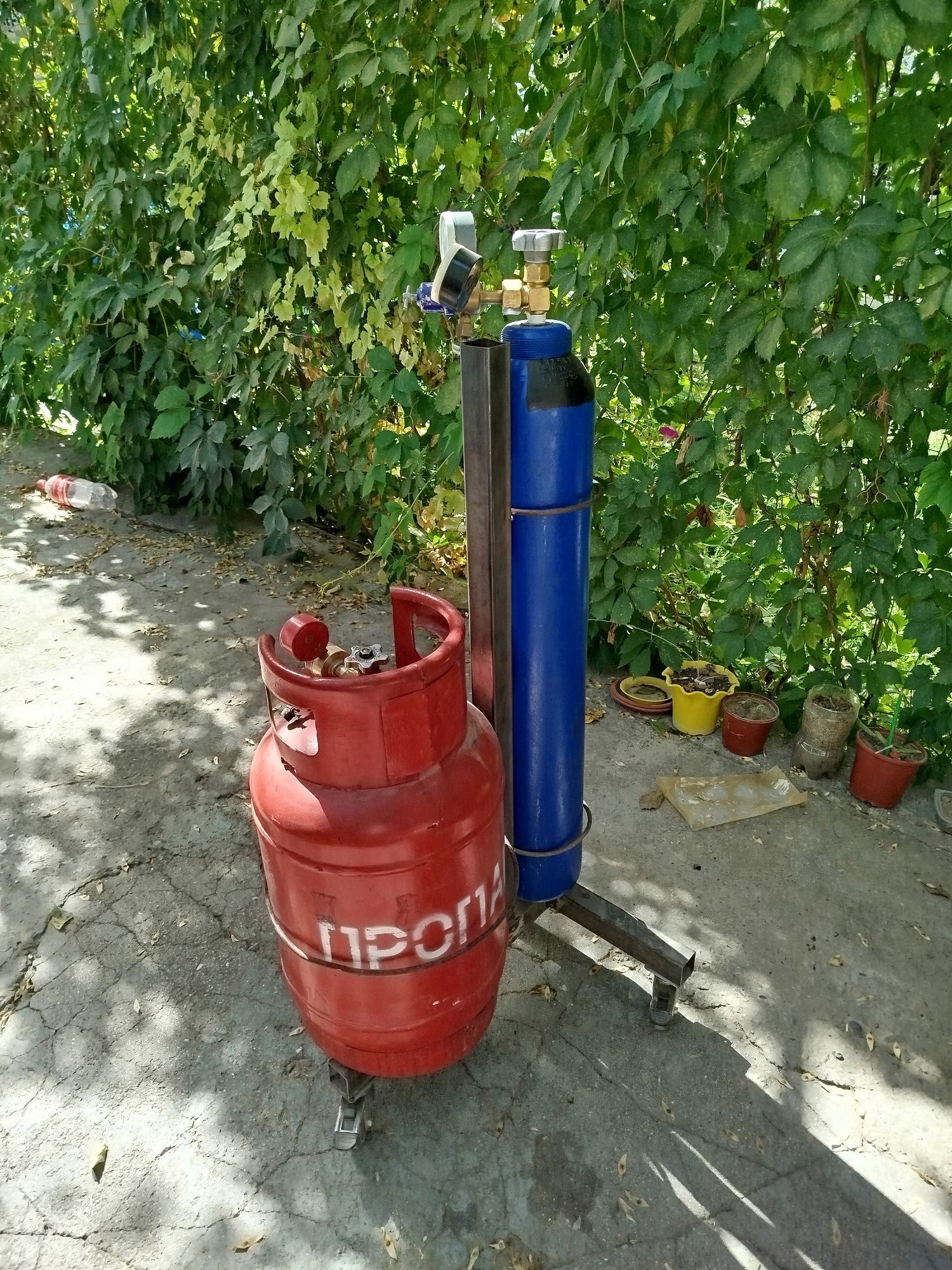 Продается Газбалон и кислород балон