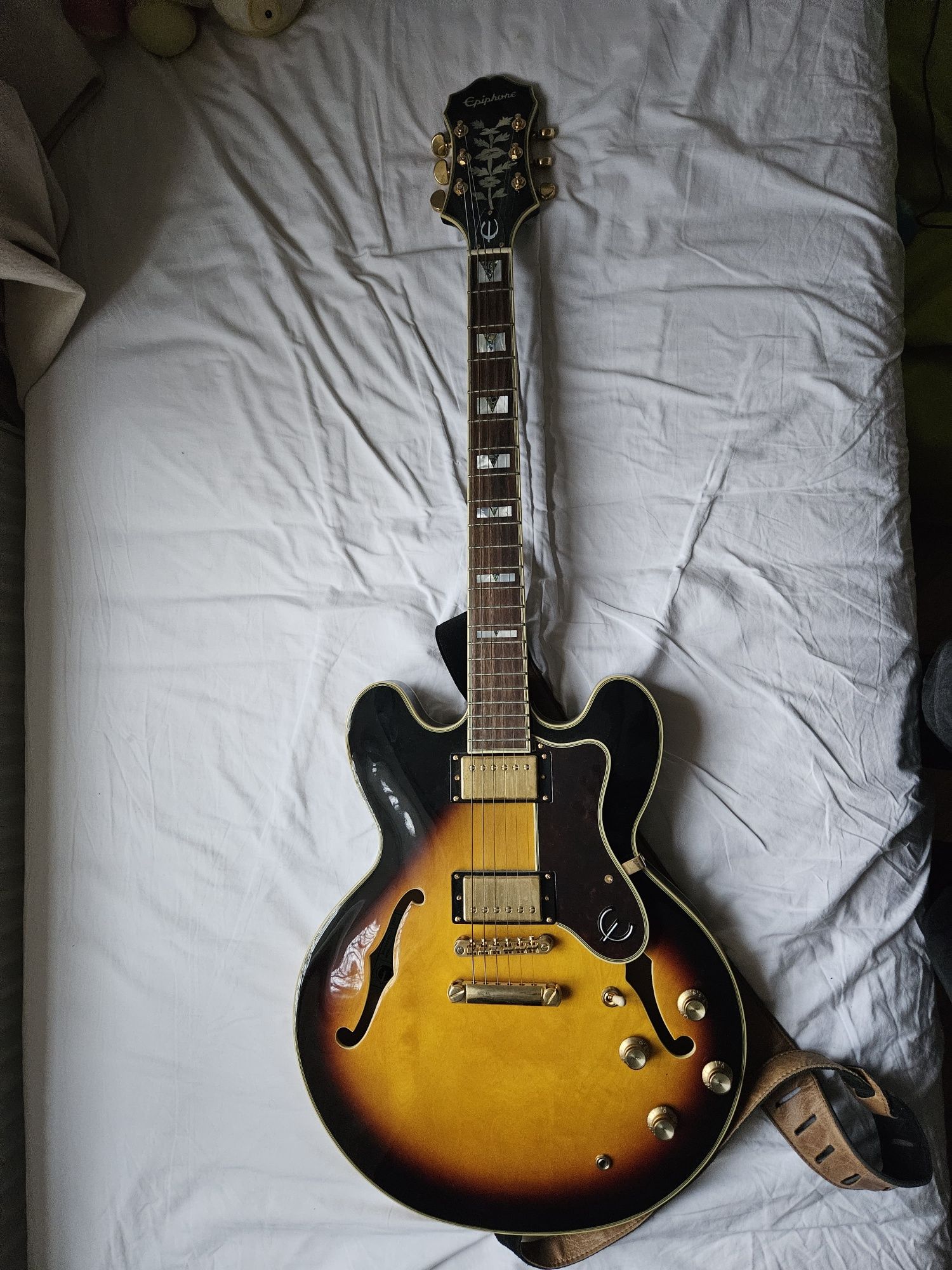 Chitara Epiphone Sheraton II Pro