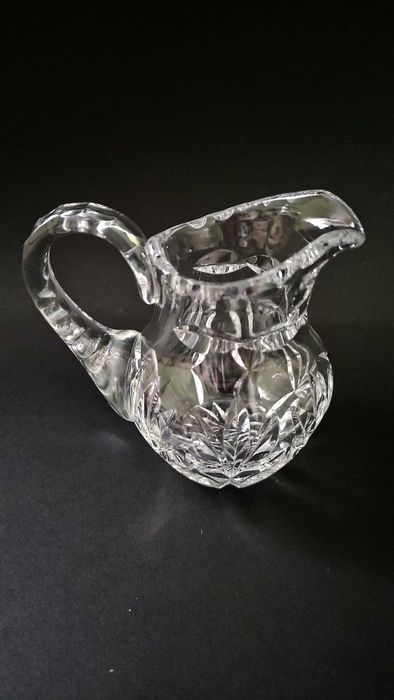 Масивна кристална каничка за мляко