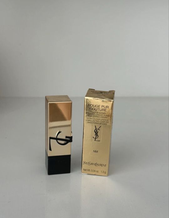 Ruj Yves Saint Laurent