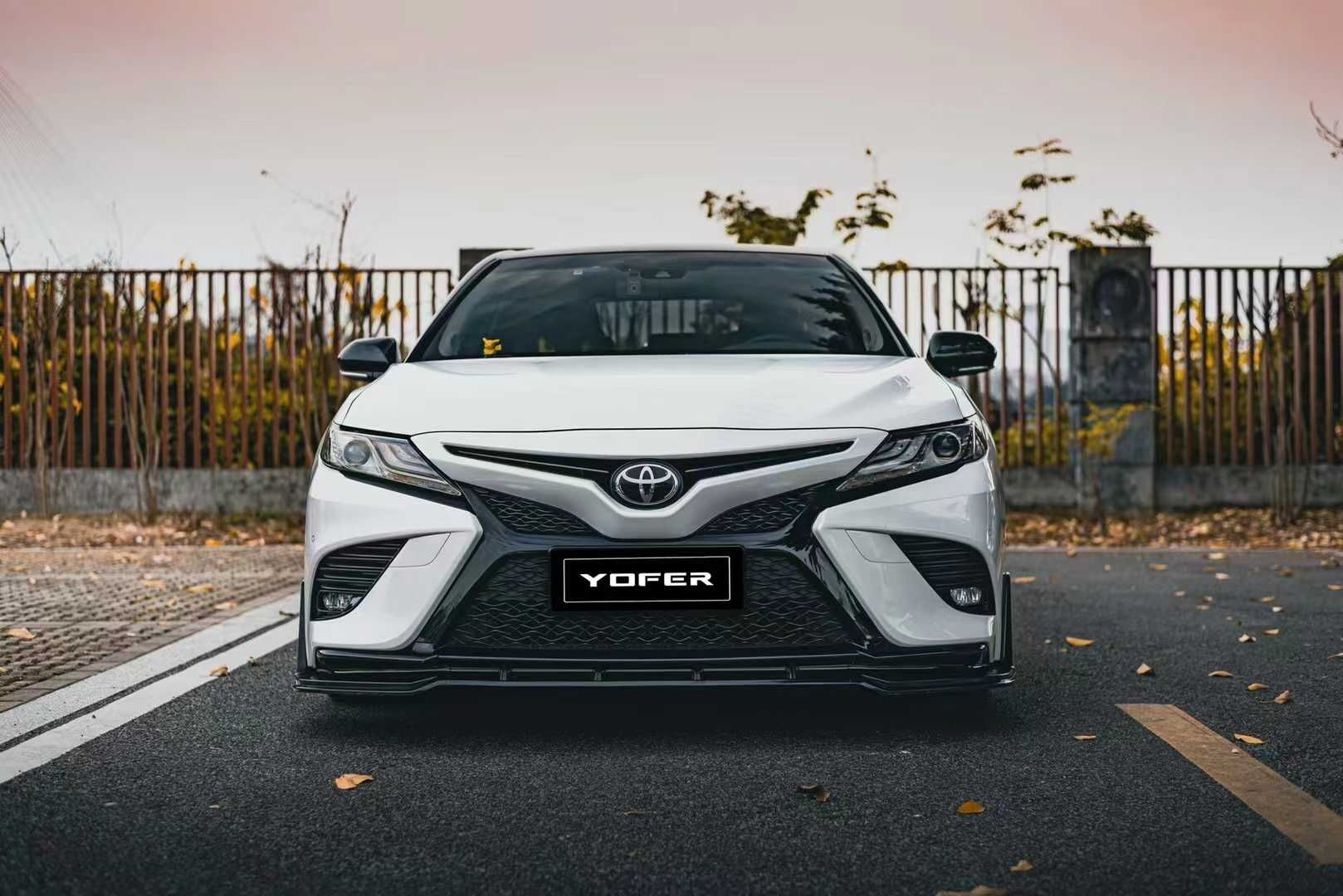 Комплект обвеса (накладки) Yofer для Toyota Camry 70 Sport 2018г-2023г