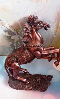 статуетка кон за украса