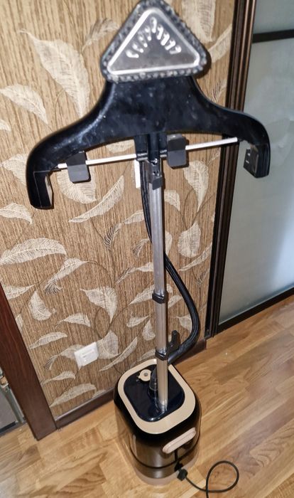 Паровой утюг Б/У в почти идеальном состоянии