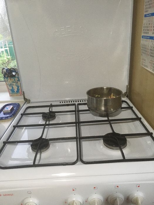 Газовая плита 4-х комфорочная