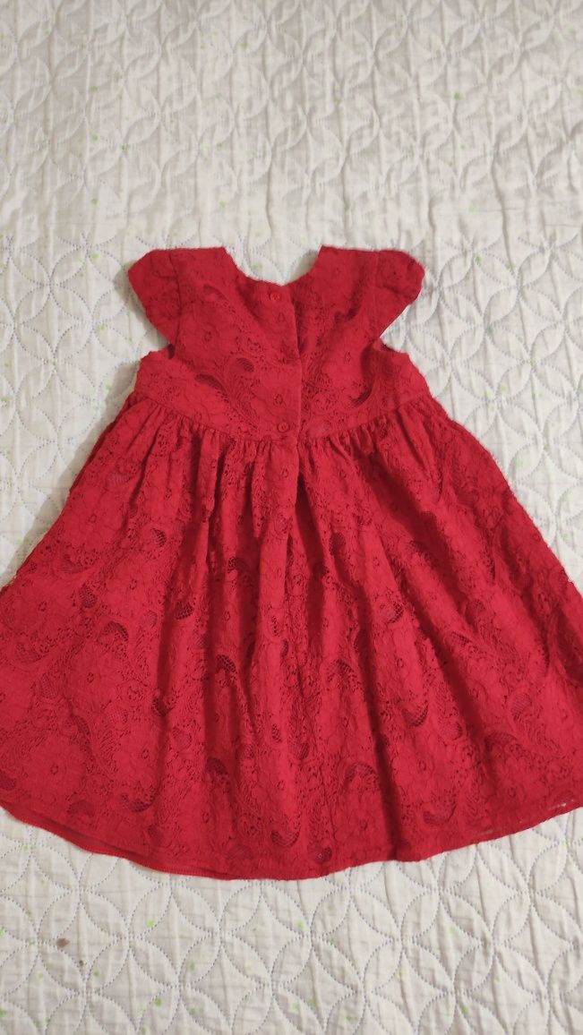 Детска  червена рокля