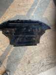 Vand scut motor masina Q5 sh