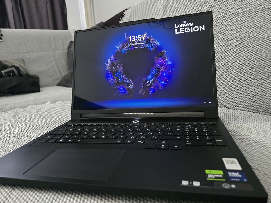 Lenovo LEGION pro 7