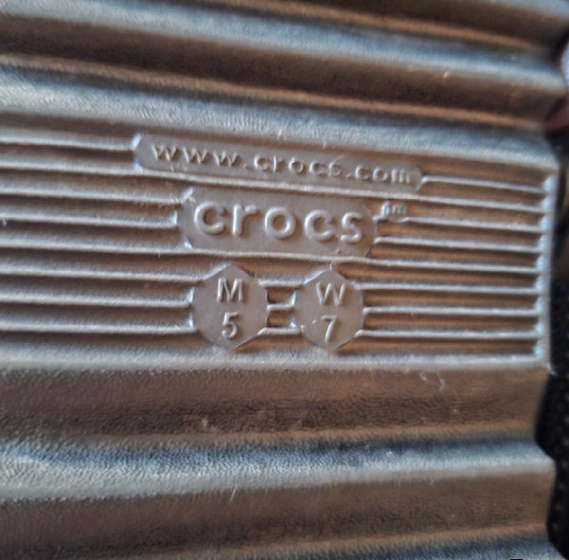 Crocs unisex în stare foarte bună