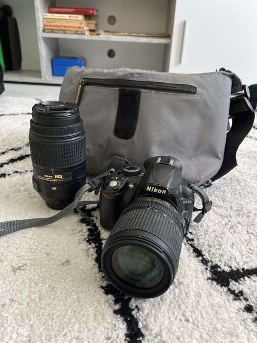 Nikon D3100 cu 2 obiective