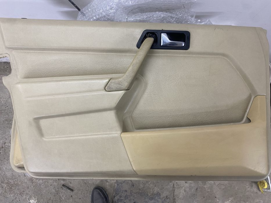 Мерседес w201 (190) обшивка