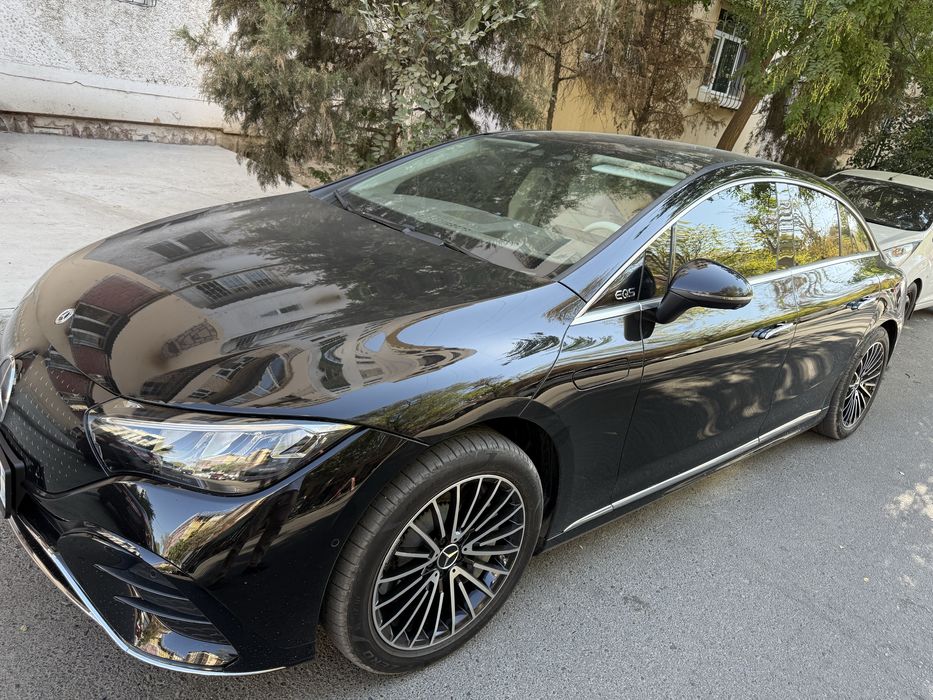 Mersedes Benz EQE 350