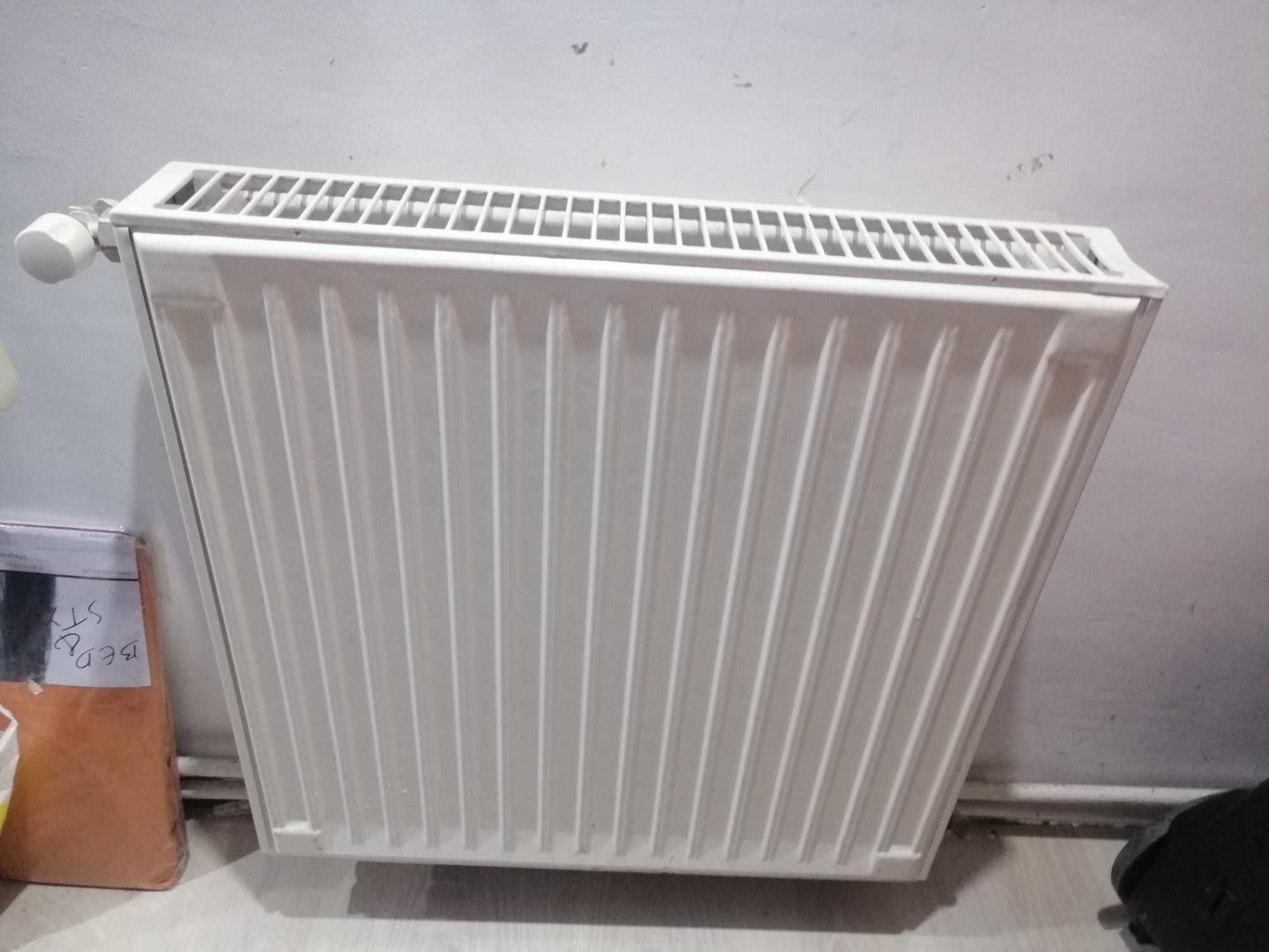 Radiator otel 22x600x600 si 22x400x600