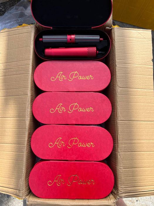 Фен И Выпрямитель Dyson С Кейсом Для Волос