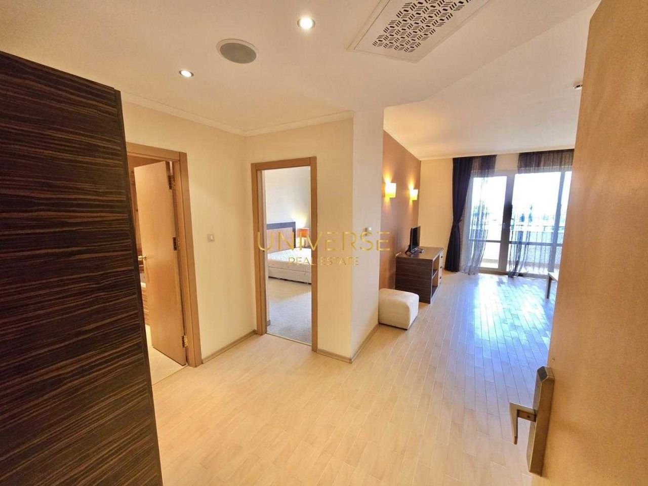 Продава се Двустаен апартамент в к.к. Слънчев бряг - 84 кв.м за 1012 €/кв.м - Снимка #7