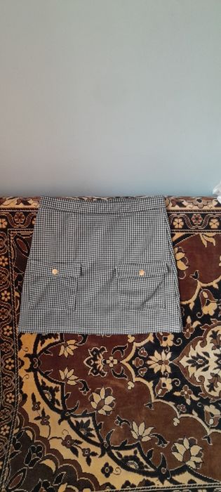 Vând diverse articole de îmbrăcăminte la preturi mici ,mărimi s-m