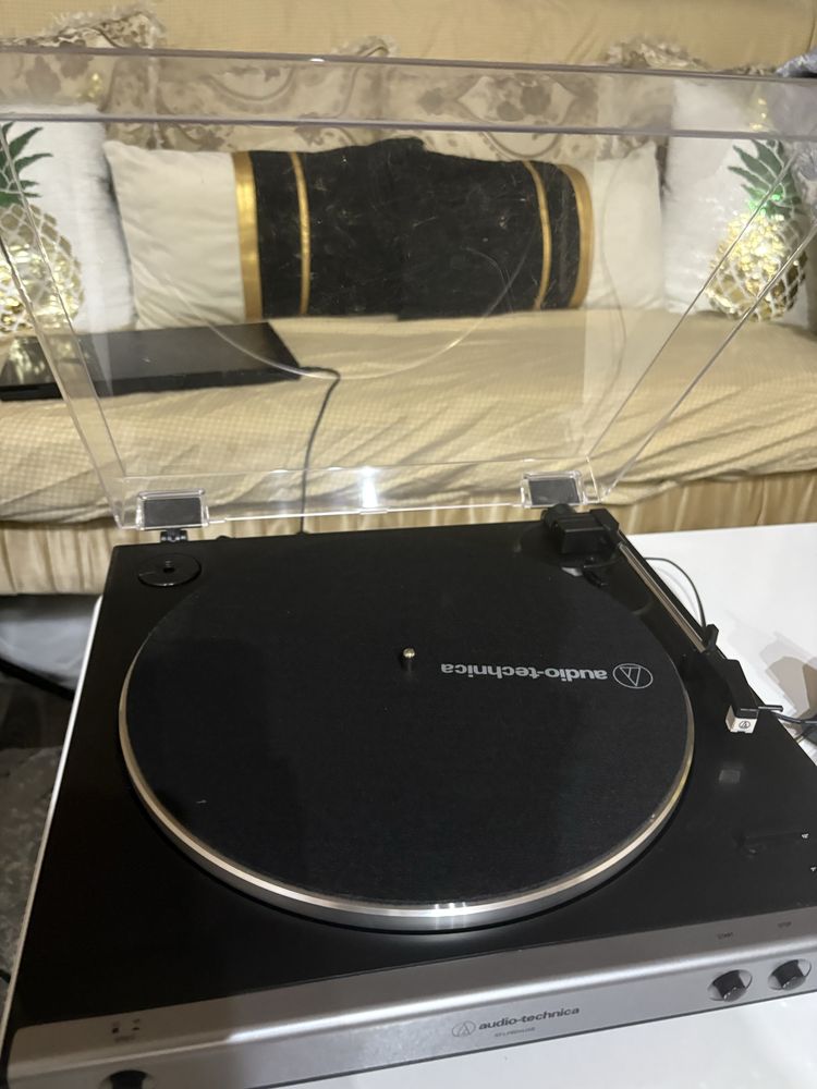 Грамофон Audio Technica AT-LP60XUSB vinyl player винил record