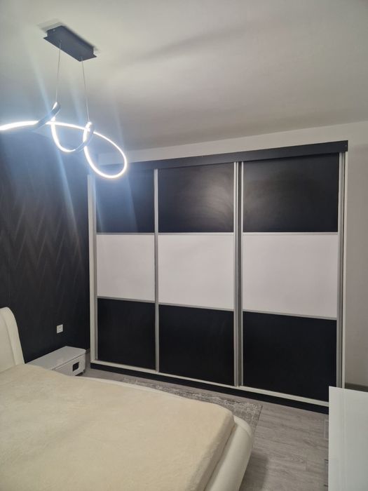 Vand dormitor intact