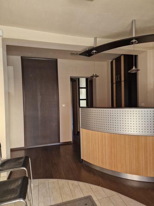 Vând doua apartamente amenajate birou avocații direct din str.