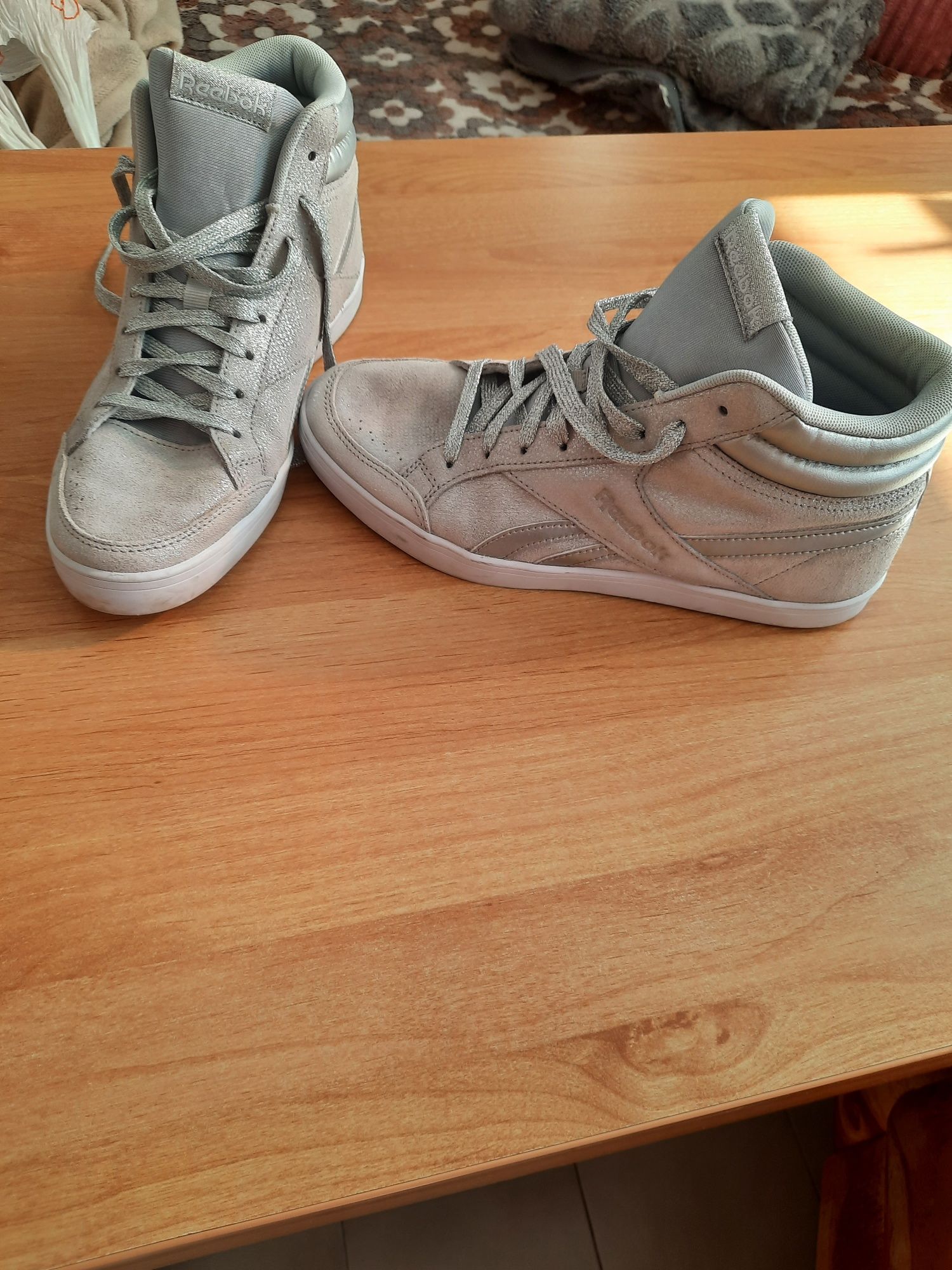 Дамски кецове Reebok
