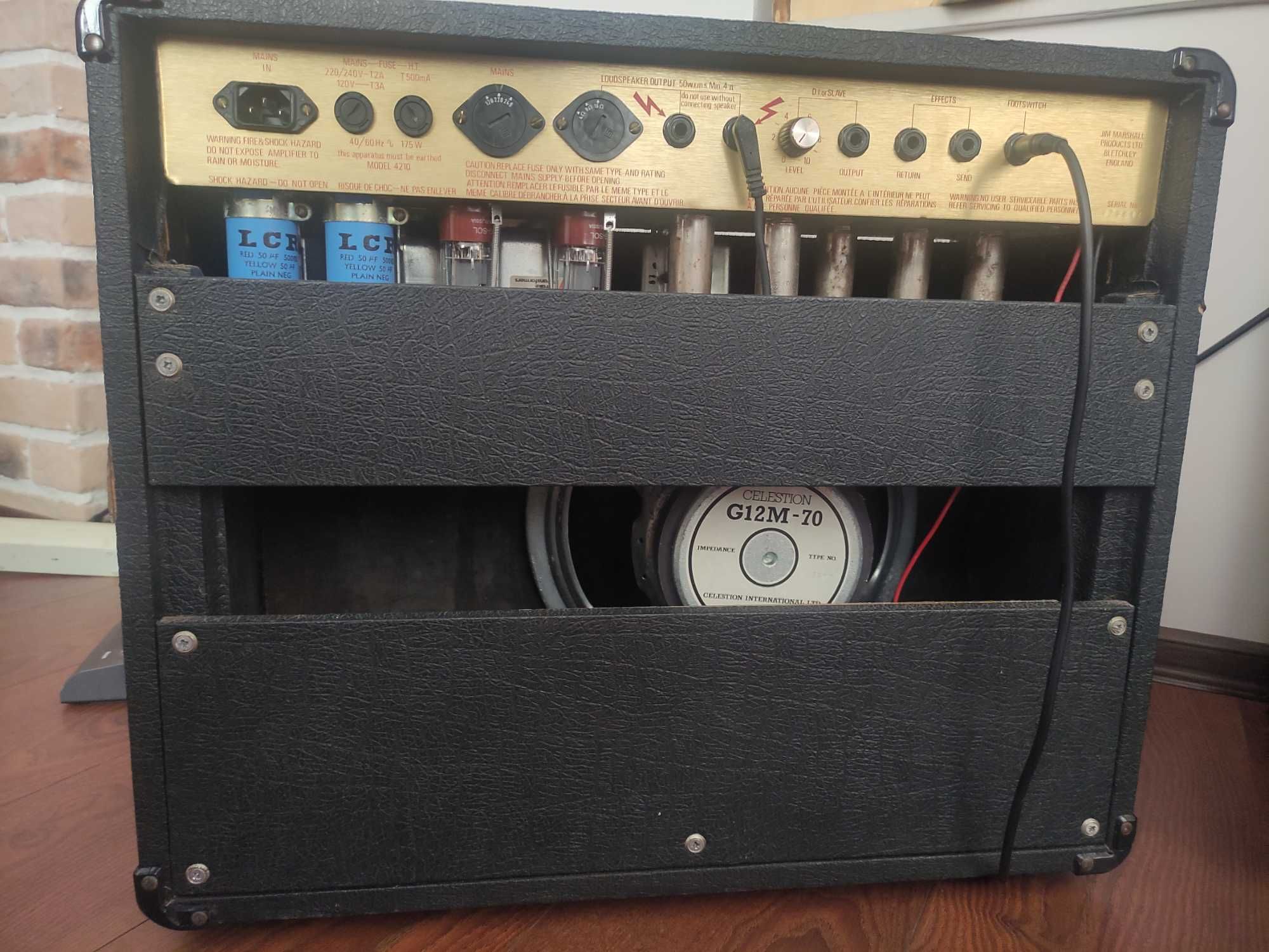 Marshall JCM 800
