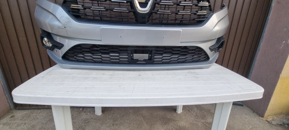 Bara fata dacia logan 3
