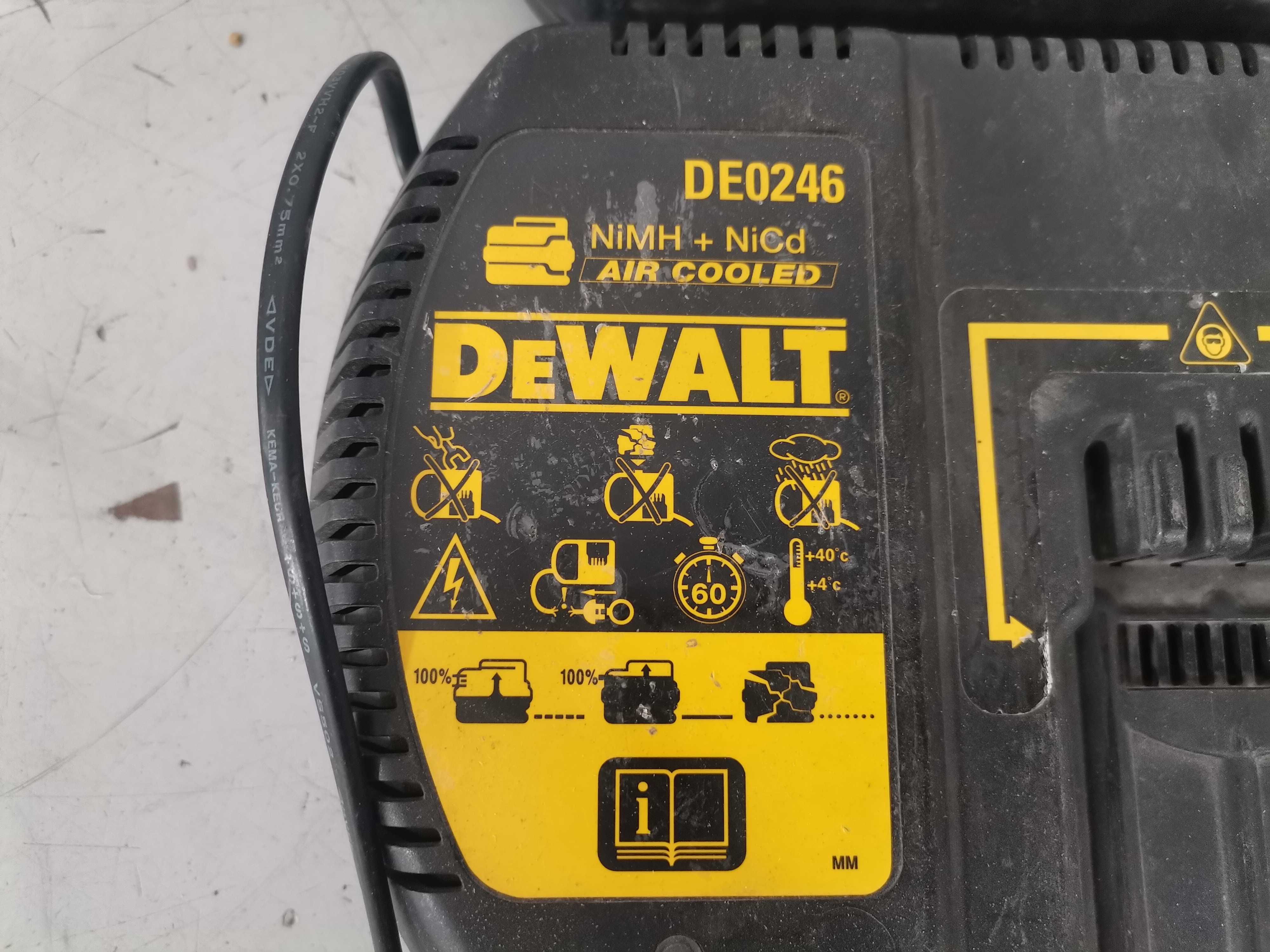 Зарядно - Dewalt 24 V