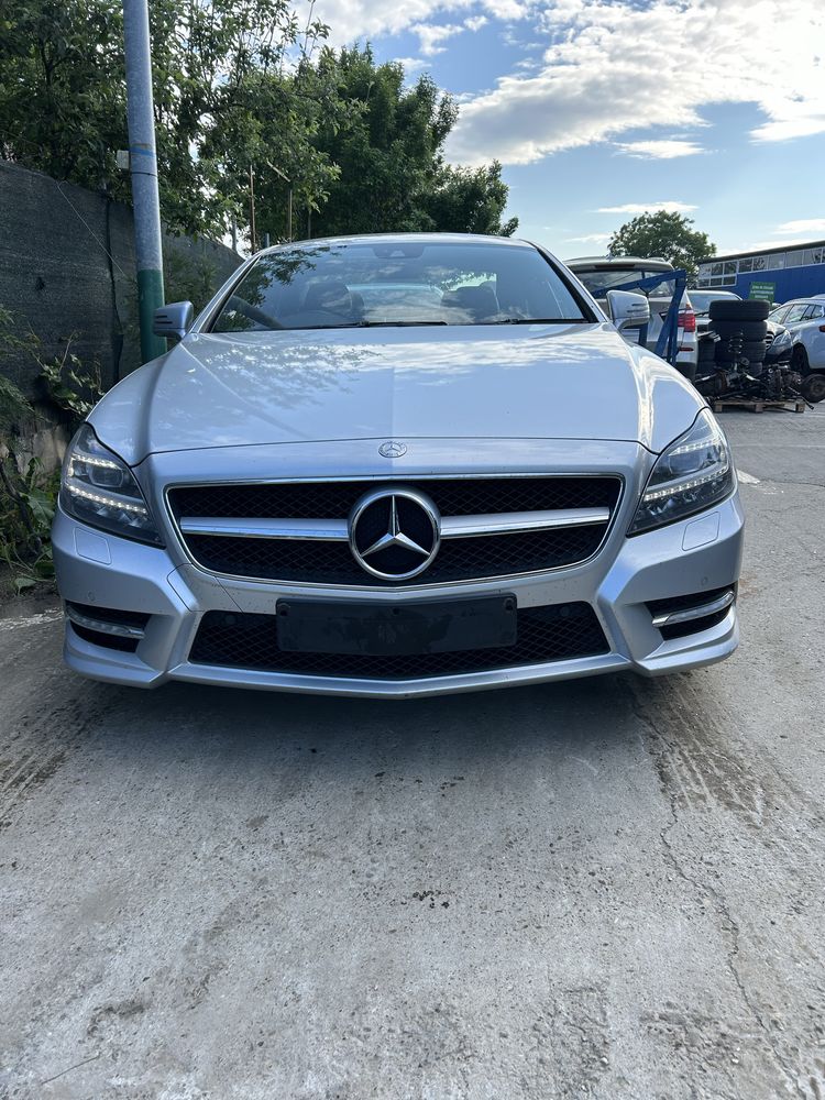 Bară față, capotă motor , trager, faruri , aripi Mercedrs CLS 2014
