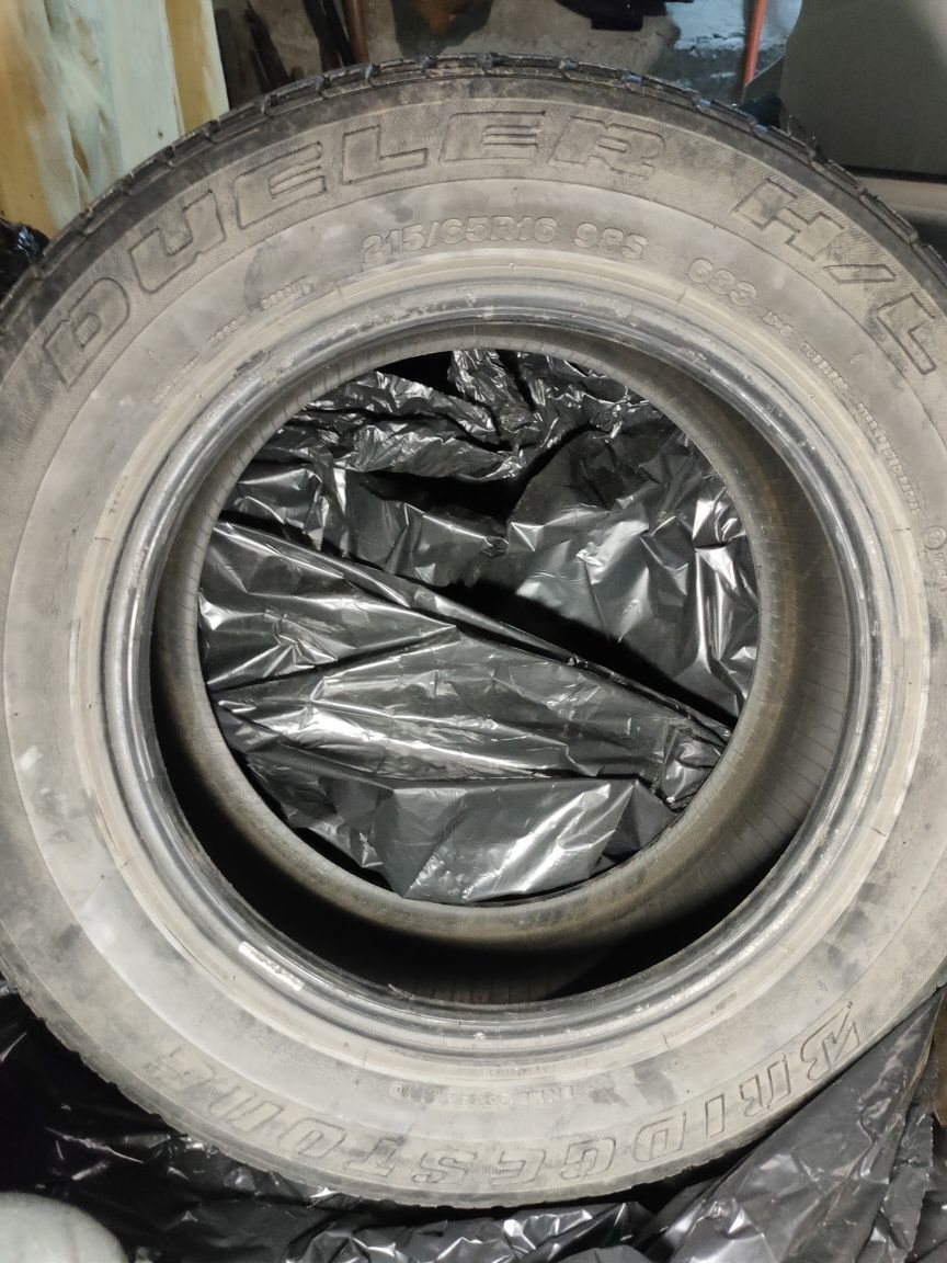 Продам Шины 215/65r16