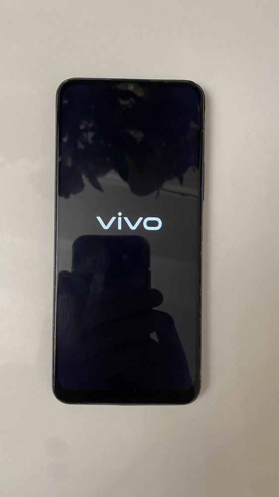 Vivo y53s продам