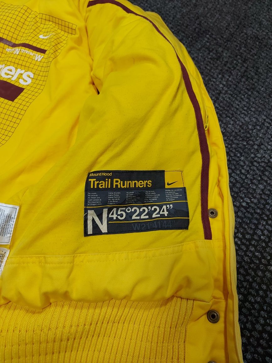 Nike дамски пухен елек M размер trail runners