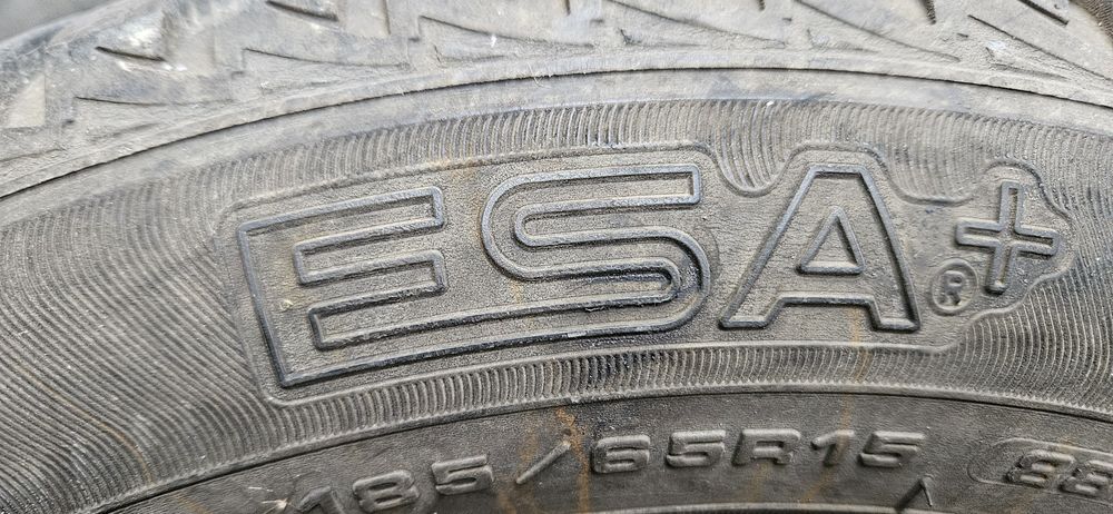 185/65/15 esa tecar зимни гуми 20 лв.за брой