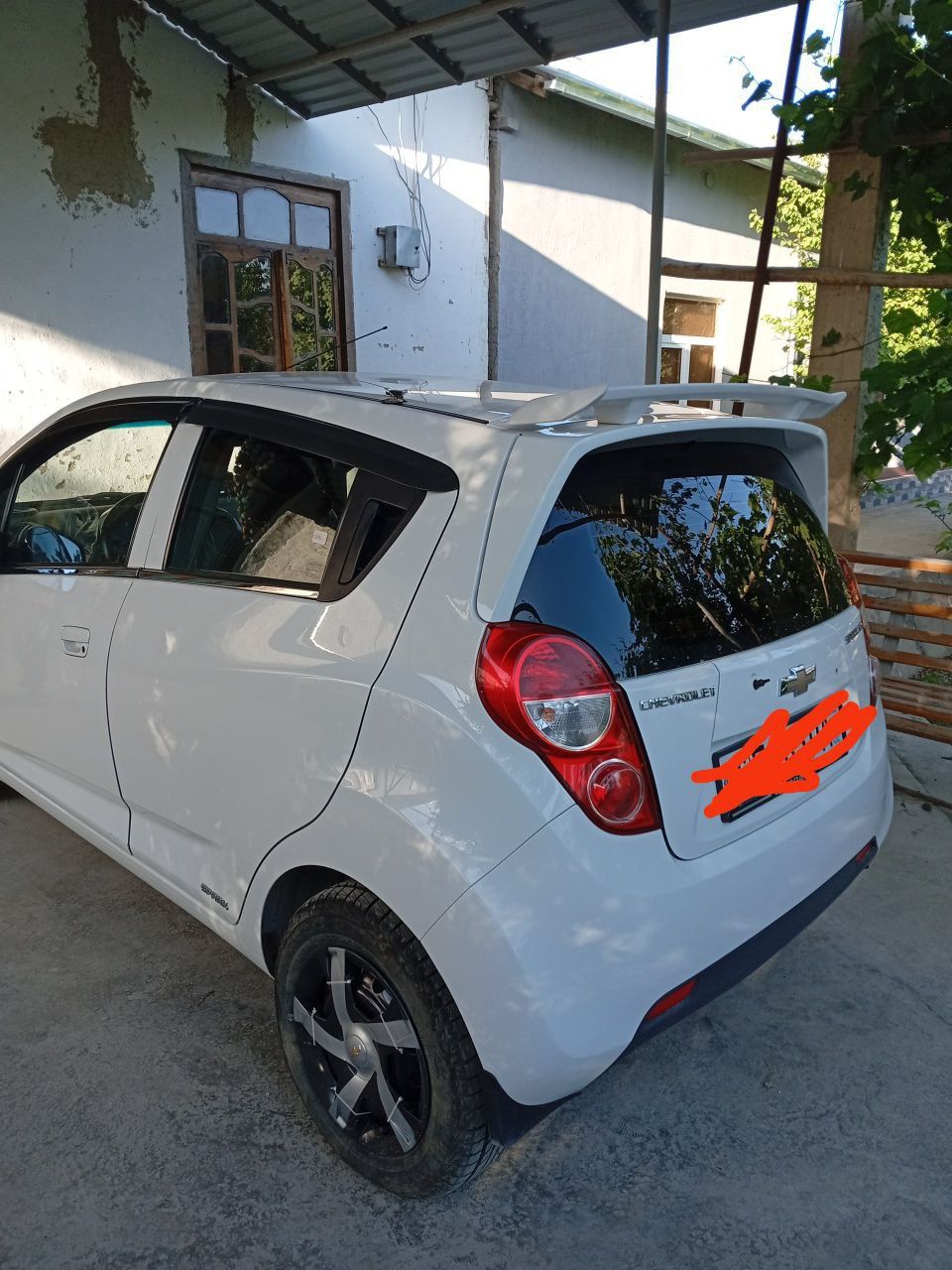 Chevrolet Spark sotiladi