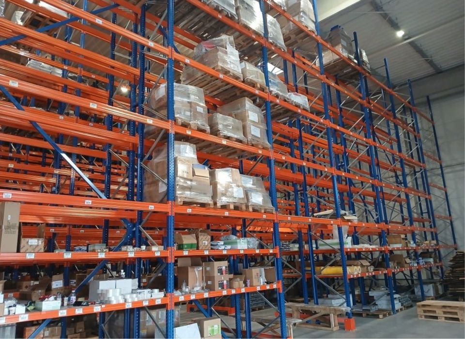 Rafturi metalice in stoc mai multe detali sunati