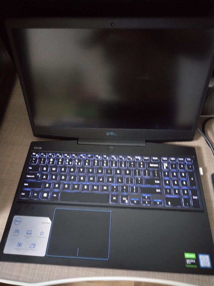 Vând laptop Dell G3