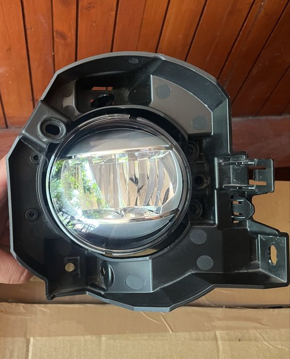 Десен халоген за Toyota Lexus LED НОВ оборудван