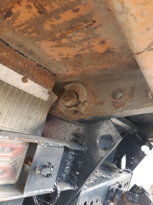 Самасвал кузуф сотилади