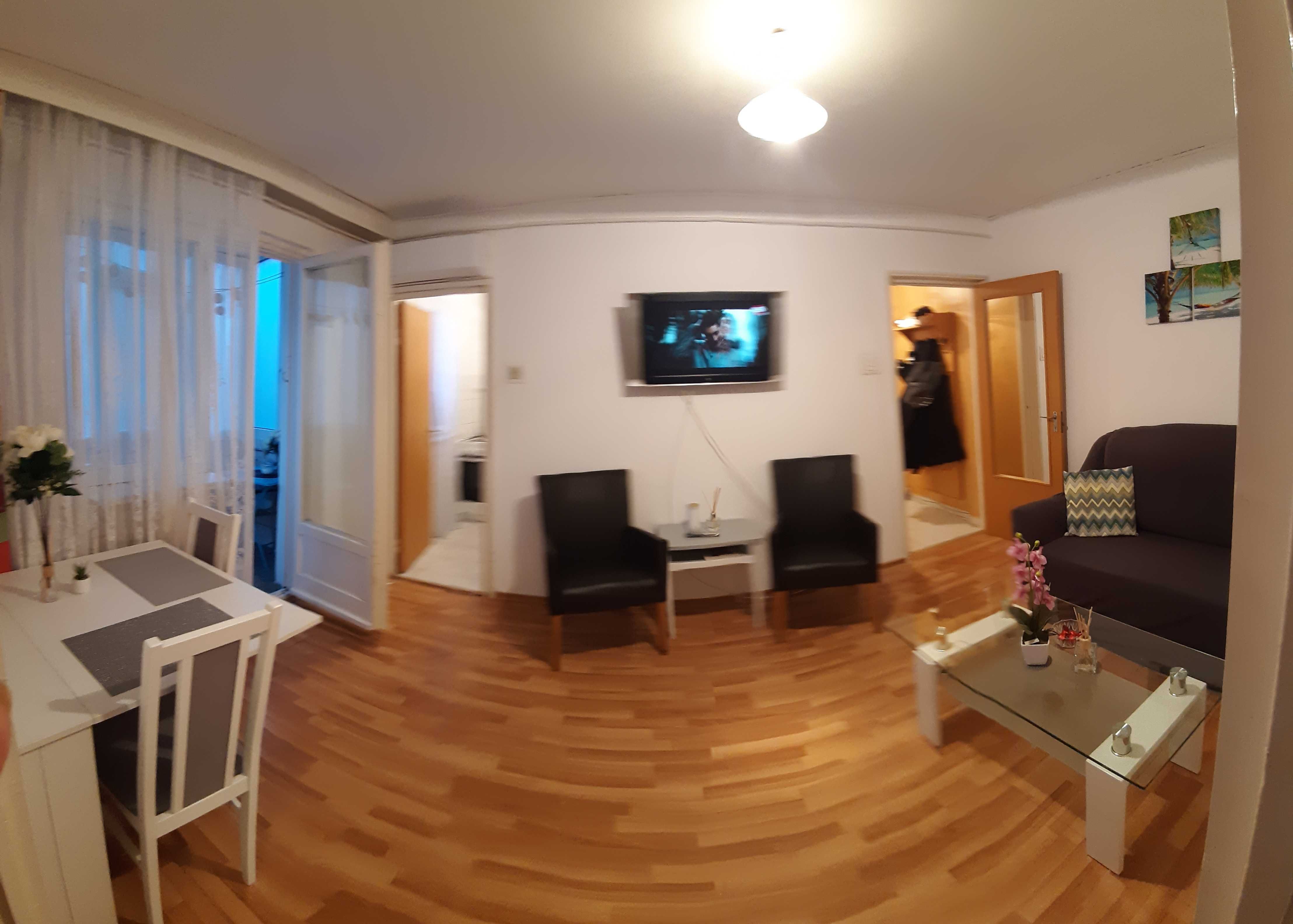 Cazare in regim hotelier, apartament 2 camere, Satul de Vacanţă/Mamaia