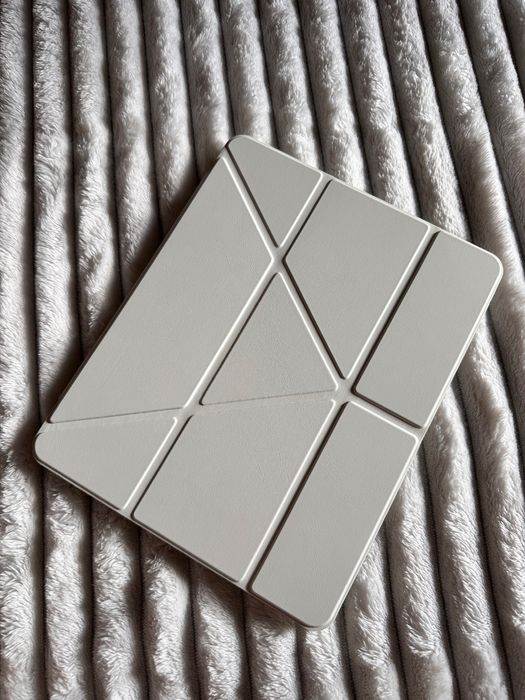 Чисто нов калъф за IPad , подходящ за няколко модела