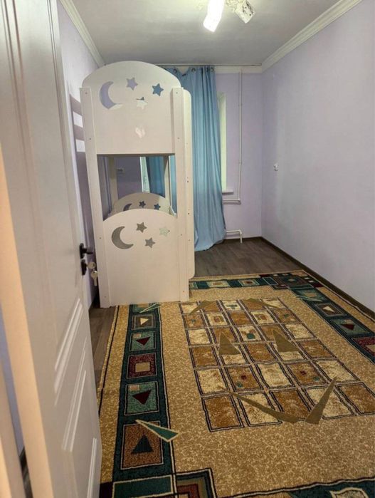 Чиланзар 9 2/1/4 Кирп дом балк 2/6 чистая ремонт 54 метр квадрат