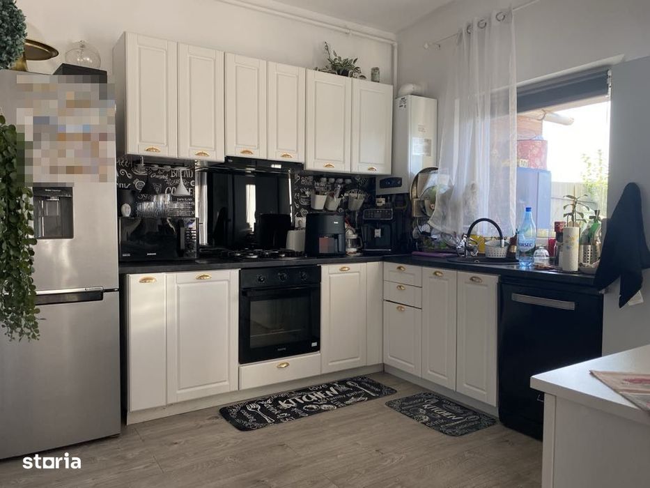 Casa moderna de vanzare mobilat utilat Livezeni , Mures