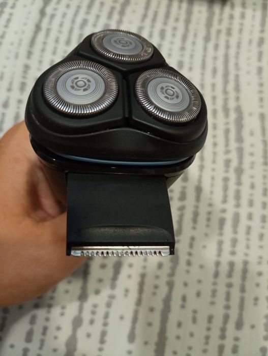 Машинка за бръснене Филипс серия 3000