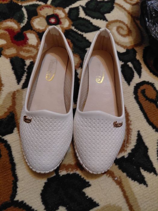 Балетка сотилади 38размер