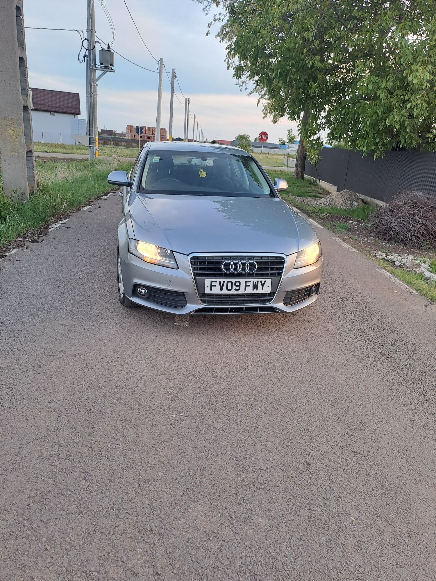 Dezmembrez Audi A4 B8 2.0 TDI CAGA 143 CP CUTIE AUTOMATA