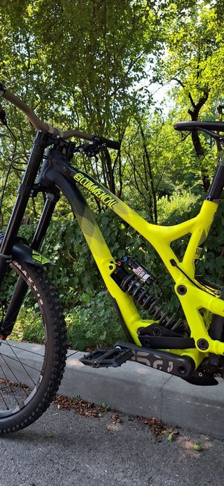 Vând Commencal V4 Supreme