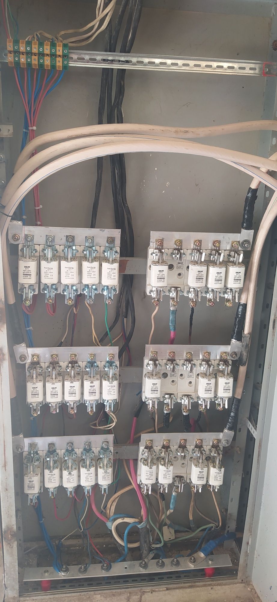 Elektro montaj .elektro mobil zaryadnik ustanofka .ariston remont