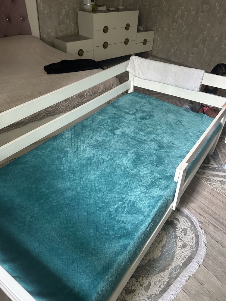 Кровать подростковая