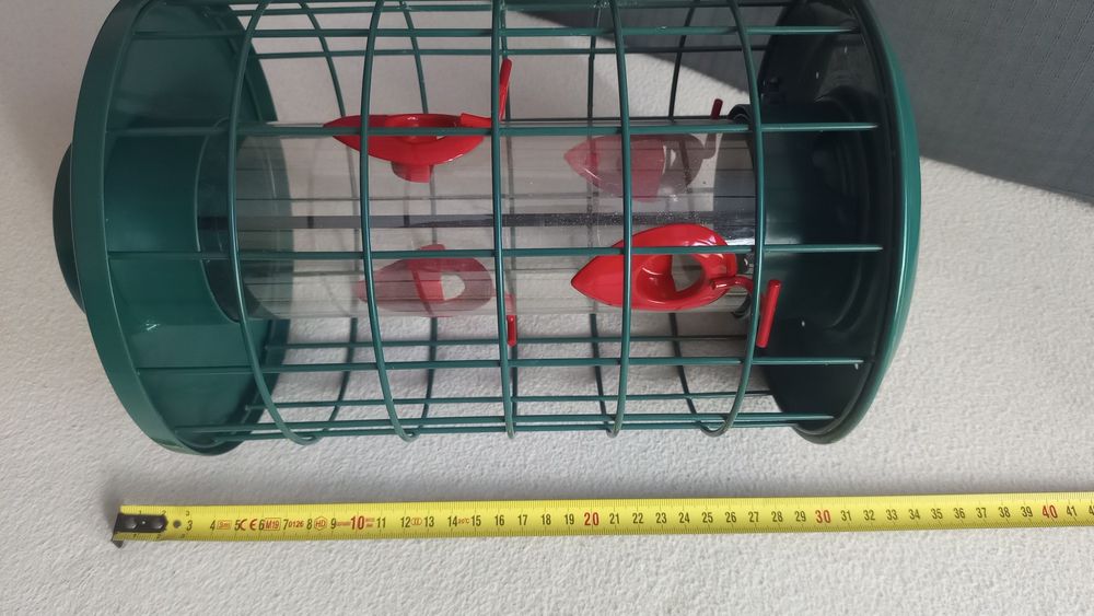 Хранилка за диви птици